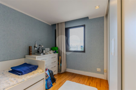 Apartamento à venda com 3 suítes em Chácara Santo Antônio, São Paulo, SP