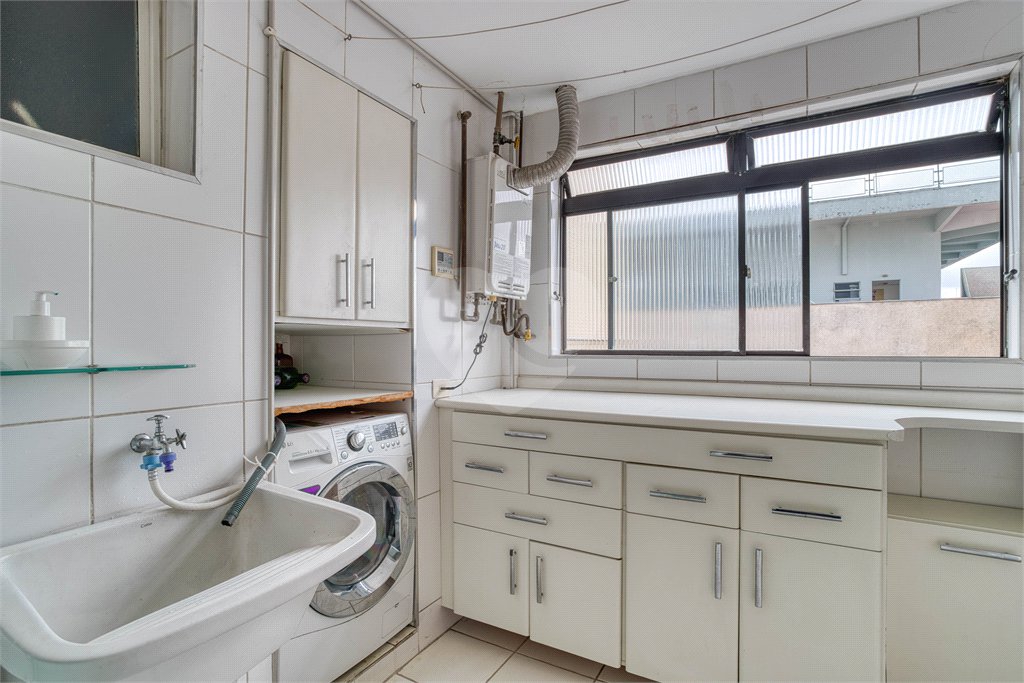 Cobertura à venda com 4 quartos, sendo 1 suíte,  em Vila Clementino, São Paulo, SP