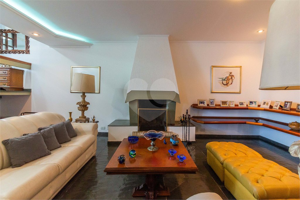 Casa à venda com 4 quartos, sendo 2 suítes, em Jardim Franca, São Paulo, SP