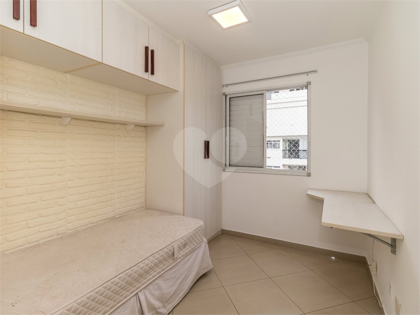 Apartamento à venda com 2 quartos em Vila Anastácio, São Paulo, SP