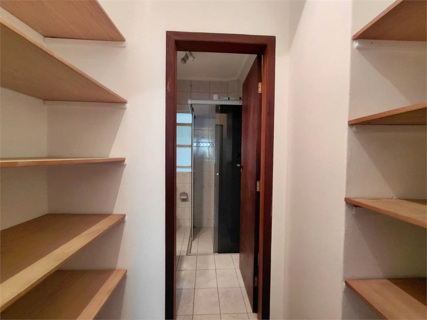 Apartamento à venda com 2 quartos, sendo 1 suíte,  em Água Branca, São Paulo, SP