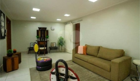 Casa à venda com 2 quartos, sendo 1 suíte,  em Vila Monumento, São Paulo, SP