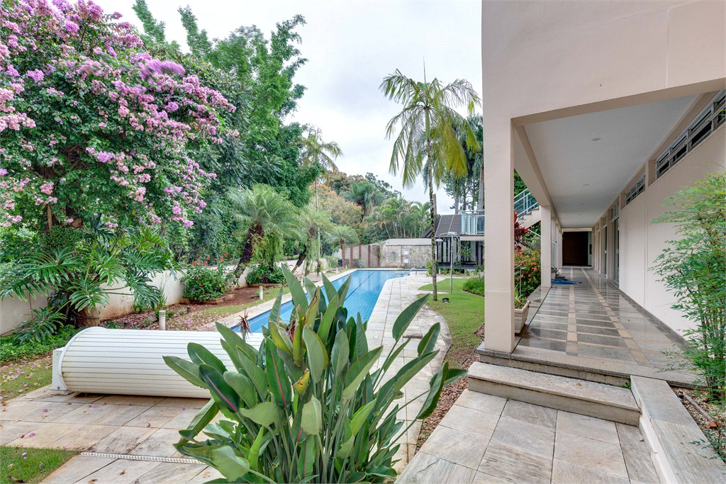 Casa de Vila à venda com 4 suítes em Chácara Flora, São Paulo, SP