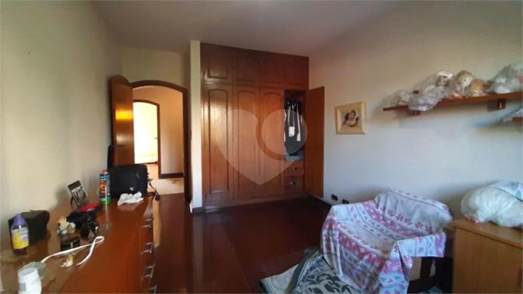 Casa à venda com 4 quartos, sendo 2 suítes, em MORUMBI, São Paulo, SP