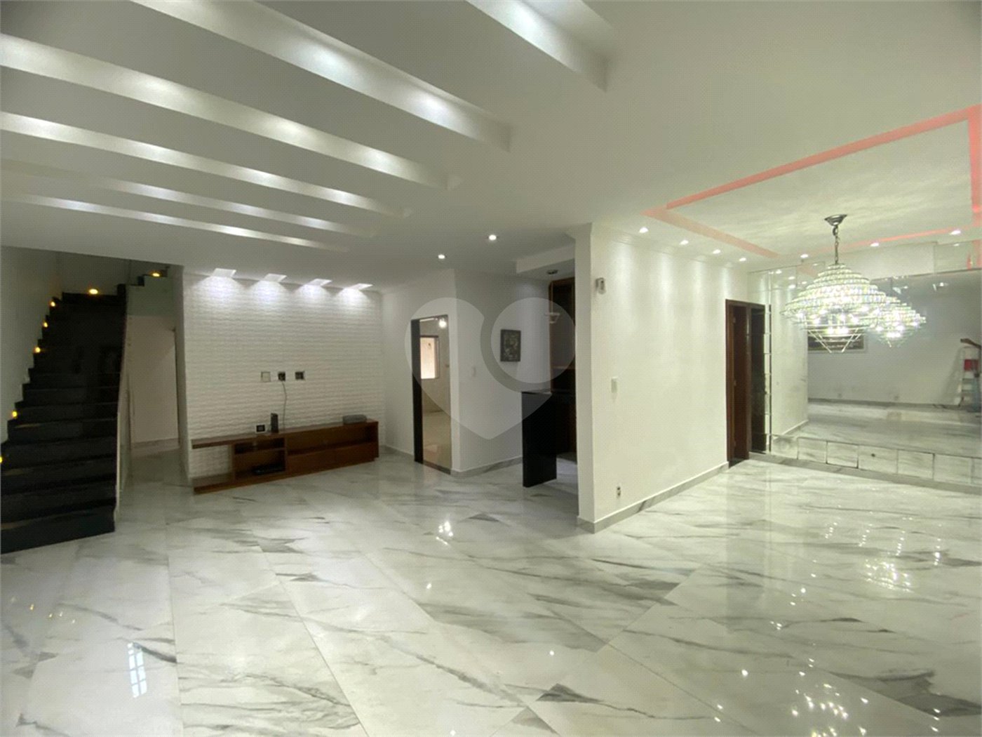 Casa à venda com 4 quartos, sendo 1 suíte, em Inhoaíba, Rio de Janeiro, RJ