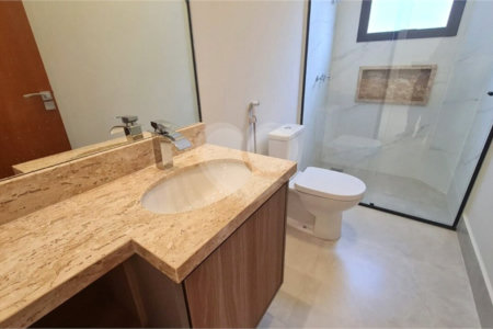 Casa à venda com 3 suítes no condomínio Vita Verdi, Valinhos - SP