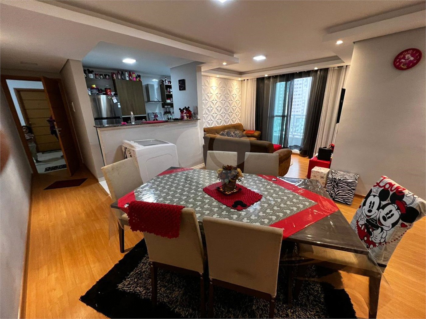 Apartamento à venda com 3 quartos, sendo 1 suíte, em Vila Nossa Senhora das Vitórias, Mauá, SP