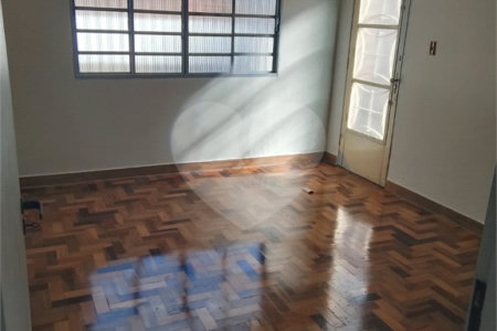 Casa à venda com 4 quartos, sendo 1 suíte, em Bosque dos Eucaliptos, São José dos Campos, SP
