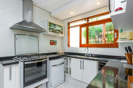 Casa à venda ou para alugar com 4 suítes em Morumbi, São Paulo, SP