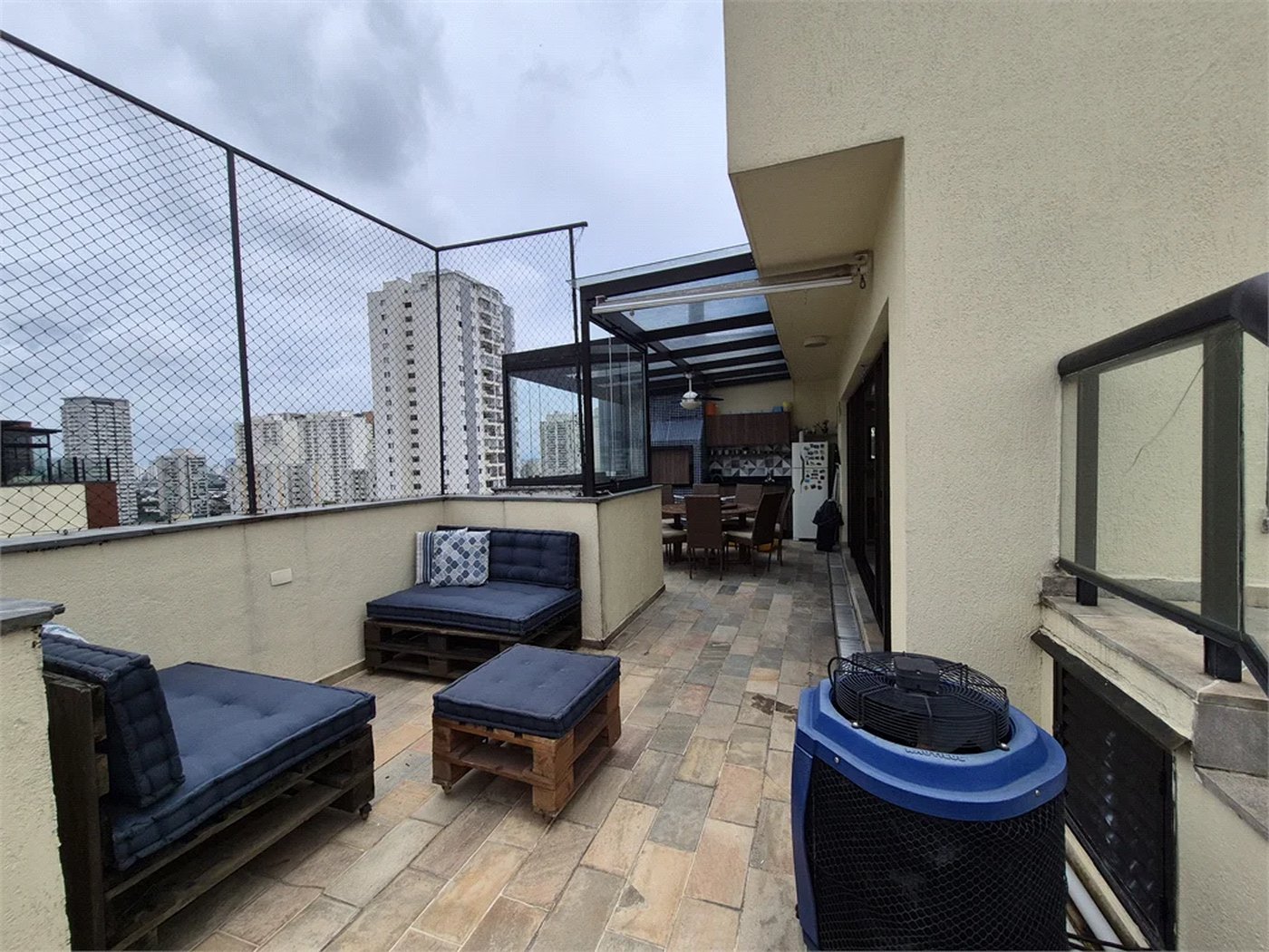 Cobertura à venda com 4 quartos, sendo 2 suítes, em Vila Hamburguesa, São Paulo, SP
