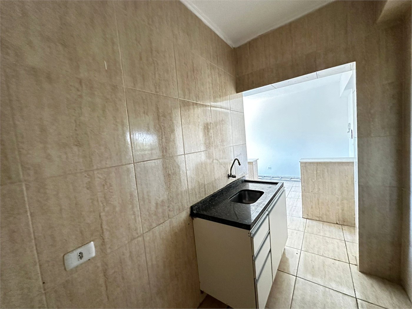 Apartamento para alugar com 3 quartos em Vila Monte Belo, Itaquaquecetuba, SP