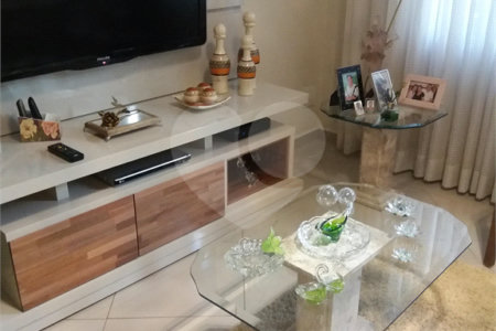 Sobrado à venda com 3 quartos, sendo 1 suíte, em Jardim Japão, São Paulo, SP