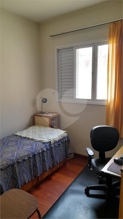 Sobrado à venda com 3 quartos, sendo 1 suíte, em Vila Nivi, São Paulo, SP