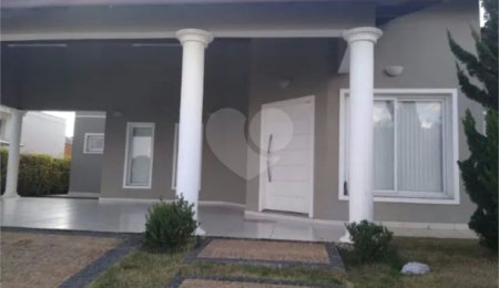 Casa à venda com 3 quartos, sendo 1 suíte,  no condomínio Palmeiras Imperiais, Salto - SP