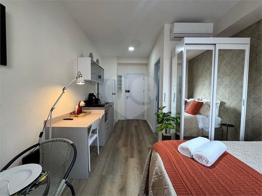 Apartamento à venda com 1 quarto em Vila Cordeiro, São Paulo, SP