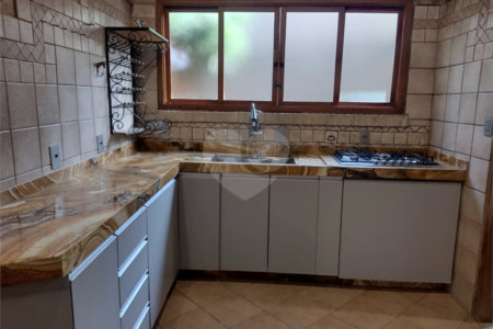 Sobrado à venda com 3 quartos, sendo 2 suítes, em Jardim Residencial Santa Mônica, Araraquara, SP