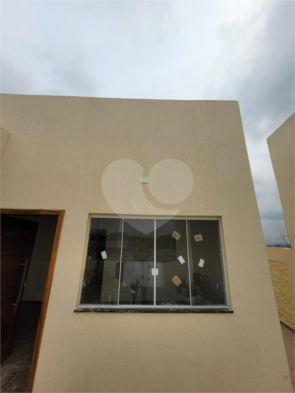 Casa à venda com 3 quartos, sendo 1 suíte, no condomínio Mirante da Mantiqueira I, Mairiporã - SP