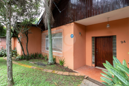 Casa térrea com 3 quartos sendo 1 suíte 2 vagas á venda em Alto da Boa Vista, São Paulo - SP