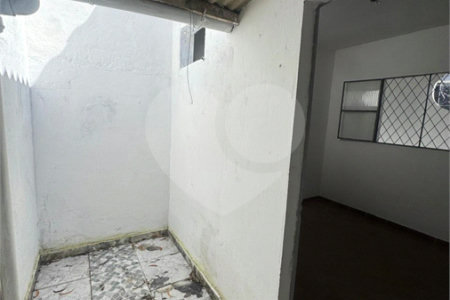 Casa à venda ou para alugar com 1 quarto em Campo Grande, Rio de Janeiro, RJ