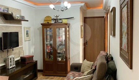 Apartamento à venda com 2 quartos, sendo 1 suíte,  em Vila Monumento, São Paulo, SP