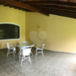 Casa à venda com 5 quartos, sendo 3 suítes, no condomínio Recanto das Flores, Indaiatuba - SP
