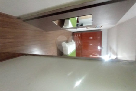 Casa à venda com 3 quartos, sendo 1 suíte,  no Centro, Mogi das Cruzes, SP