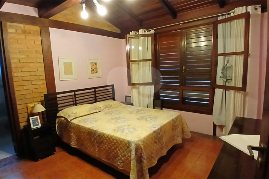 Casa à venda com 4 suítes no condomínio Sausalito, Mairiporã - SP