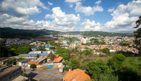 Sobrado à venda com 2 quartos, sendo 1 suíte,  em Jardim Boa Vista, São Roque, SP