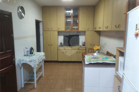 Casa de Vila à venda com 4 quartos, sendo 1 suíte, em Vila Medeiros, São Paulo, SP