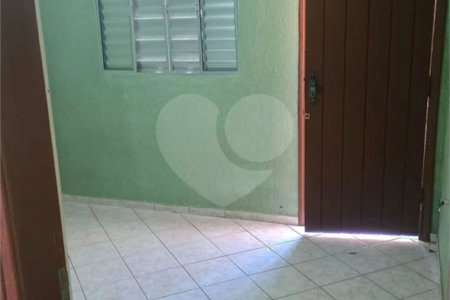Sobrado à venda com 5 quartos em Vila Arriete, São Paulo, SP