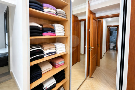Apartamento à venda com 4 quartos, sendo 3 suítes, em Perdizes, São Paulo, SP