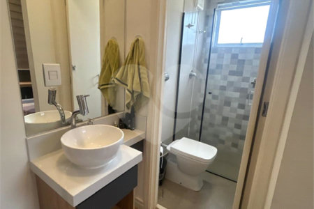 Casa à venda com 3 suítes no condomínio Braziliana, Valinhos - SP