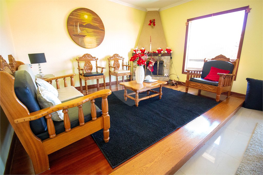Casa à venda ou para alugar com 4 quartos, sendo 1 suíte, no Centro, São Roque, SP