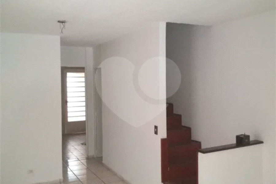 Sobrado à venda com 2 quartos em Conjunto Residencial Vista Verde, São Paulo, SP