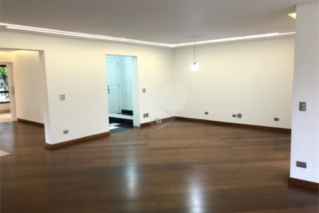 Apartamento à venda com 4 suítes em Vila Suzana, São Paulo, SP