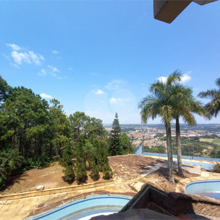 Casa à venda com 14 quartos, sendo 10 suítes, no condomínio Rua do Observatorio 2270, Vinhedo - SP