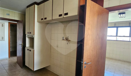 Apartamento à venda com 4 quartos, sendo 2 suítes,  em Jardim Parque Morumbi, São Paulo, SP