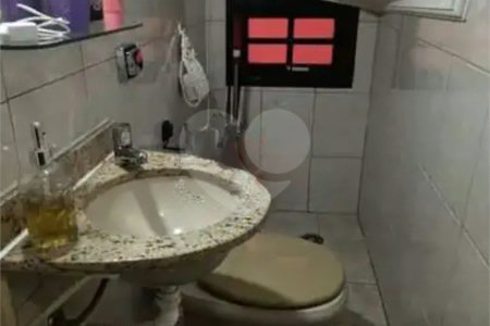 Sobrado à venda com 3 quartos, sendo 1 suíte,  em Jardim Líbano, São Paulo, SP