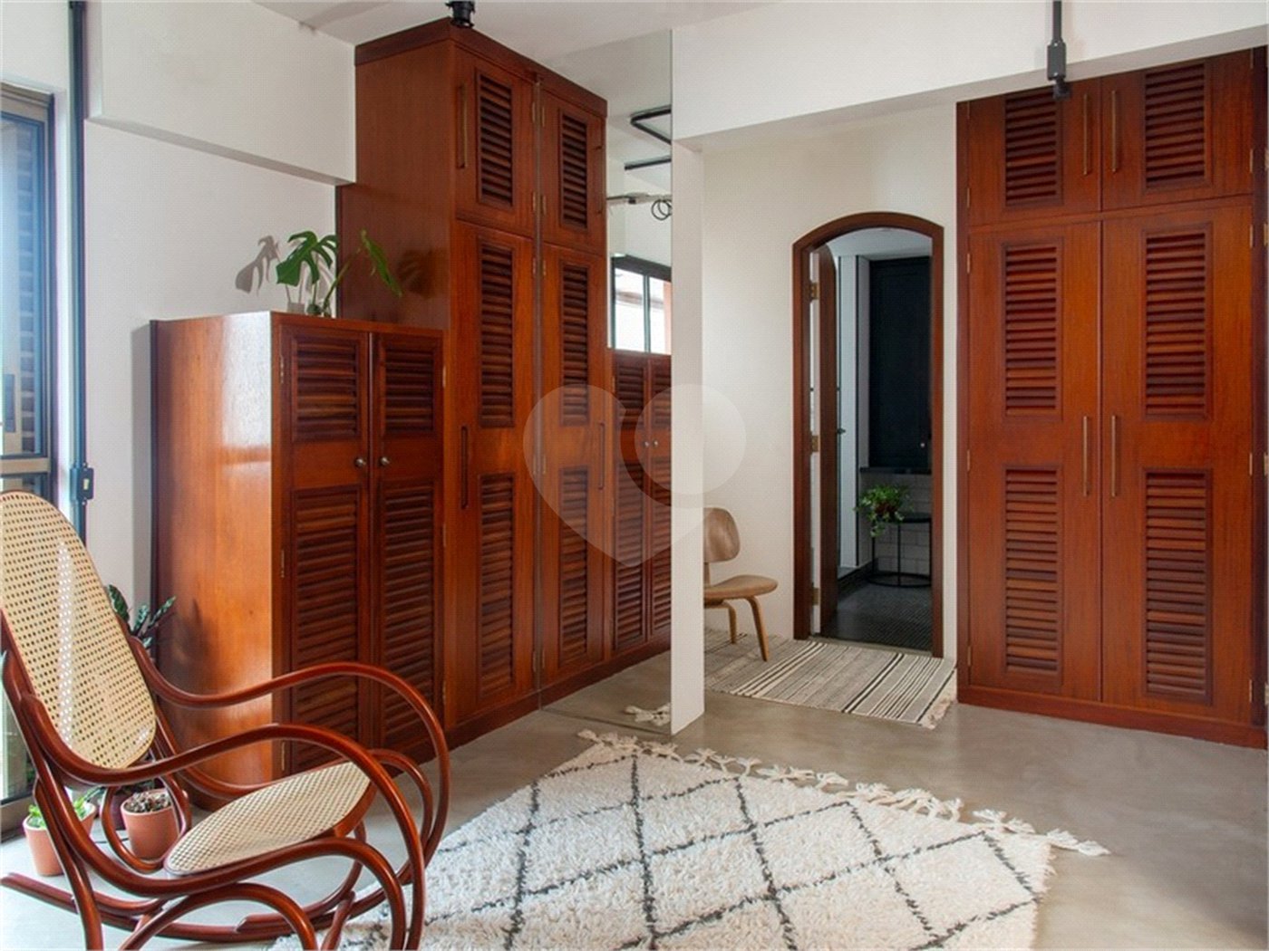 Apartamento à venda com 3 quartos, sendo 2 suítes,  em Campo Belo, São Paulo, SP