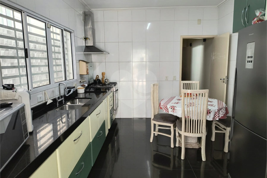 Sobrado à venda com 3 suítes em Vila Guilherme, São Paulo, SP