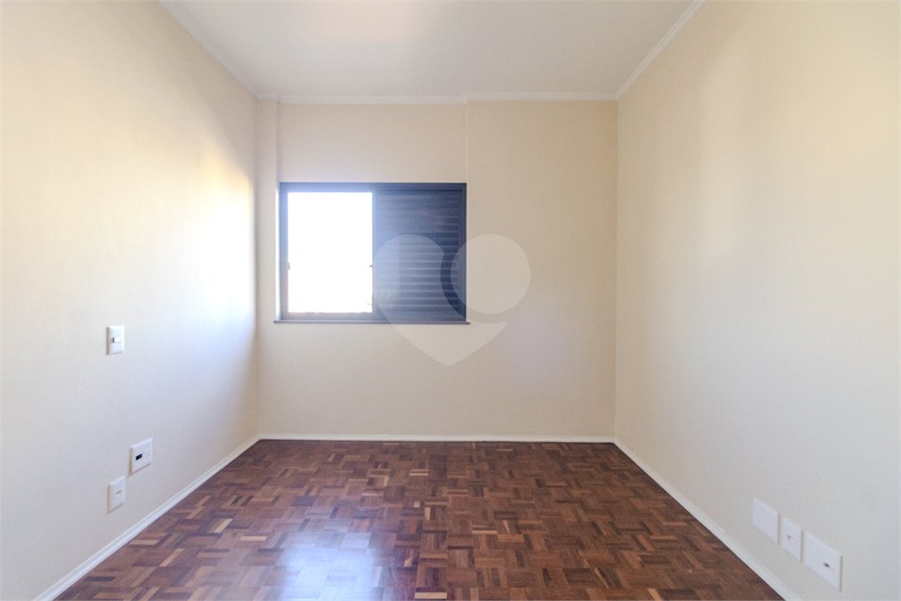 Apartamento para alugar com 3 quartos, sendo 1 suíte, em Vila Hamburguesa, São Paulo, SP