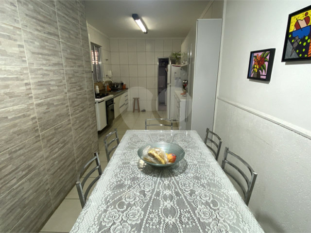 Casa Térrea à venda com 4 quartos, sendo 1 suíte,  em Campo Grande, São Paulo, SP