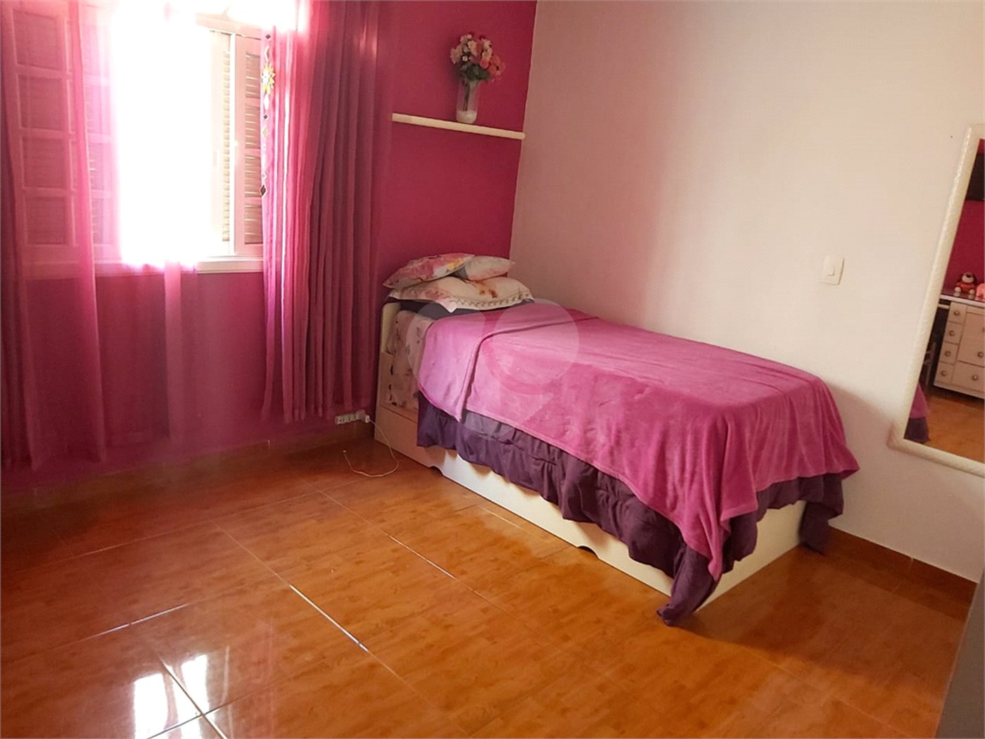 Sobrado à venda com 3 quartos, sendo 1 suíte, em São João Clímaco, São Paulo, SP