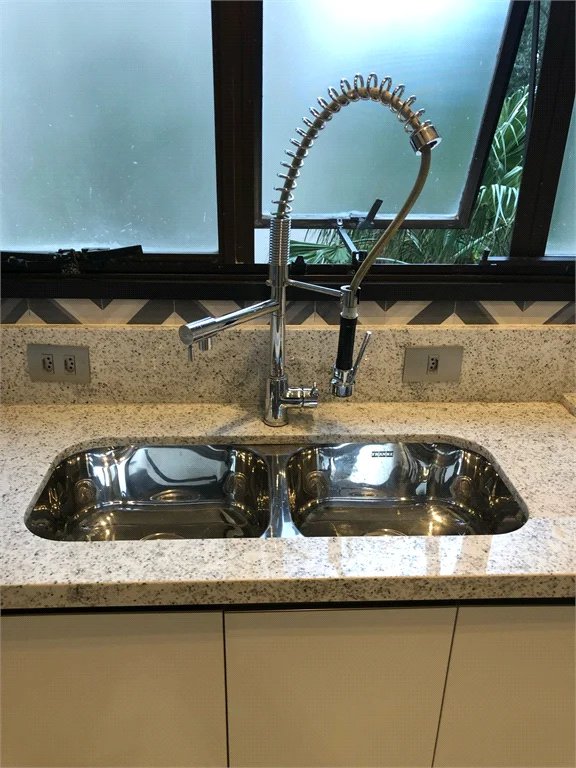 Apartamento à venda com 4 suítes em Vila Suzana, São Paulo, SP