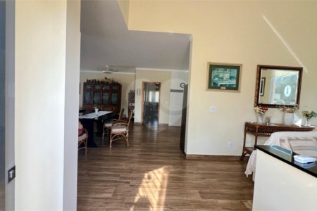 Casa à venda com 3 suítes no condomínio Haras Paineiras, Salto - SP