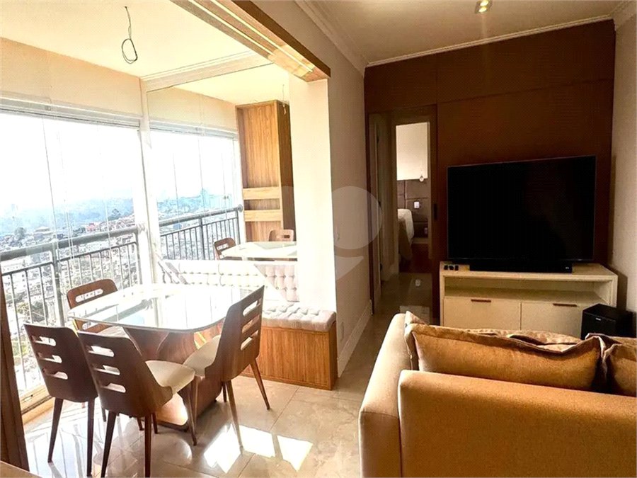 Apartamento à venda com 2 quartos, sendo 1 suíte, em Vila Penteado, São Paulo, SP