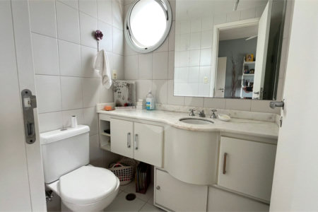 Apartamento à venda com 4 quartos, sendo 3 suítes, em Vila Andrade, São Paulo, SP