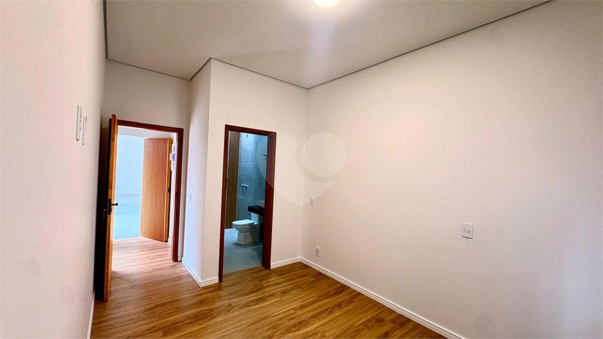 Casa à venda com 3 suítes no condomínio Campos do Conde I e II, Sorocaba - SP