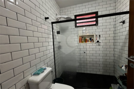 Sobrado à venda com 4 quartos, sendo 1 suíte, em Vila Ester (zona Norte), São Paulo, SP