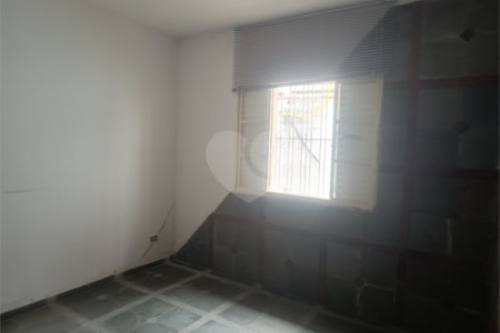 Casa Térrea à venda com 3 quartos, sendo 1 suíte,  em Campininha, São Paulo, SP